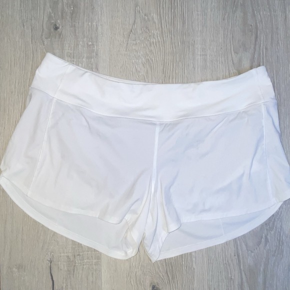 lululemon athletica Pants - LULULEMON Womens Speed Up Lined Stretch Running Pocket Shorts White Sz‎ 14